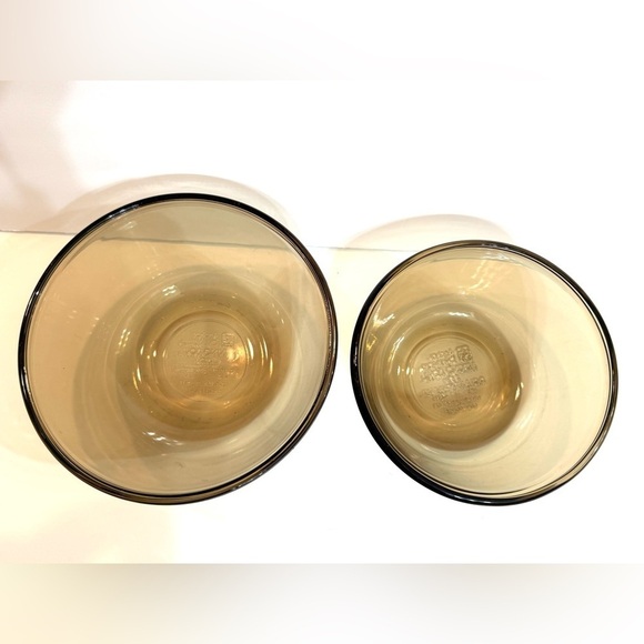 Anchor Hocking Amber 1 Quart 1056 and 1.5 Quart 1057 Glass Nesting Mixing Bowls - Picture 2 of 5